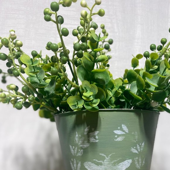 NEW Artificial Faux Floral Greenery Stem - Picture 3 of 4